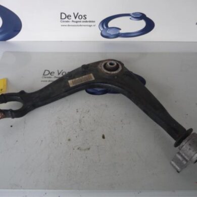 Citroen C5 2.0 16V Front wishbone, left 2009 3520W2
