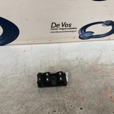 Citroen C3 1.2 Vti 12V PureTech Multi-functional window switch 2018 98148907ZD
