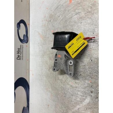 Peugeot Partner 1.2 12V e-THP PureTech 110 Engine mount HNZ 2018 9677258480