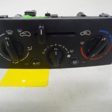 Peugeot 207 1.4 16V VTi Heater control panel 2008 6451TK