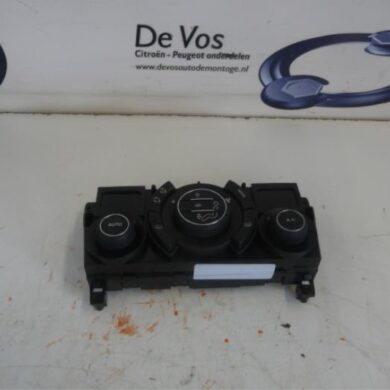 Peugeot 3008  Heater control panel 2010 6452W5