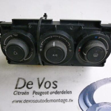Peugeot 308 1.6 HDi Heater control panel 2011 6452G1