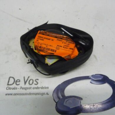 Citroen C8 2.0 HDi 16V Rear seatbelt tensioner, right 2005 8974RP