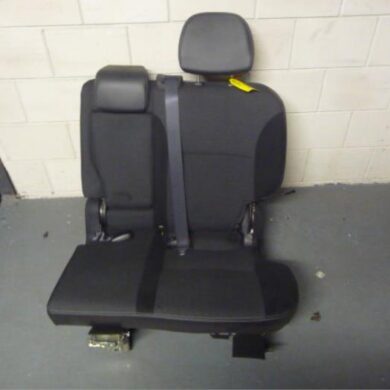 Peugeot 4007 2.2 HDiF 16V Rear bench seat 2007