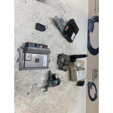 Peugeot 108  Computer Motormanagement HMT 2015 9691682380-9691806980