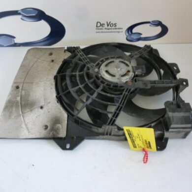Peugeot 207 1.6 16V GT THP Kühlgebläsegehäuse 2008 1253Q0-1253H5