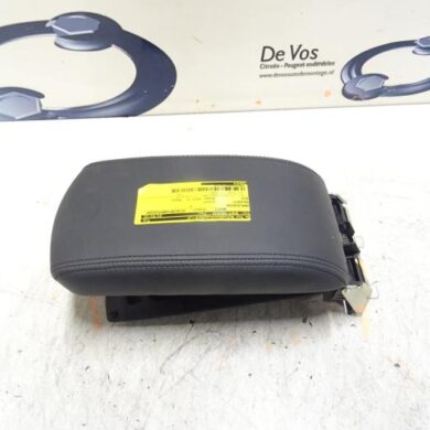Peugeot RCZ  Armrest 2012 7591LV