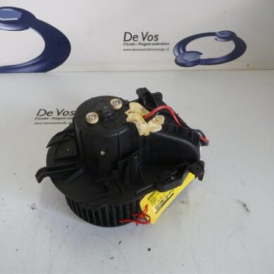 Peugeot Expert  Kachel Ventilatiemotor 2011 6441X7