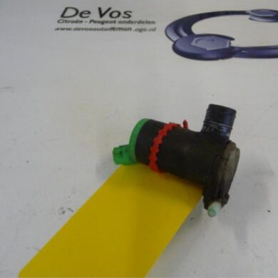 Peugeot 206 1.6 16V Ruitensproeierpomp voor 2004 643460