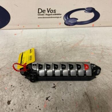 Peugeot 3008 1.6 16V HYbrid 225 Switch 2021 98318223DX