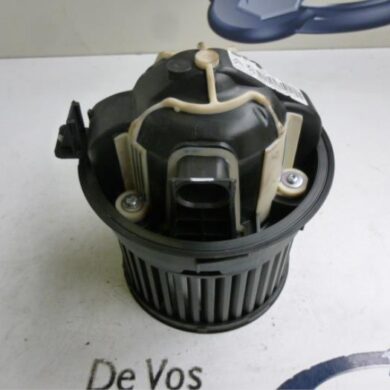 Peugeot 308  Heating and ventilation fan motor 2009 6441Z7