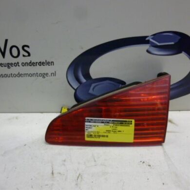 Peugeot 607 2.2 16V Taillight, right 2001 6351N2