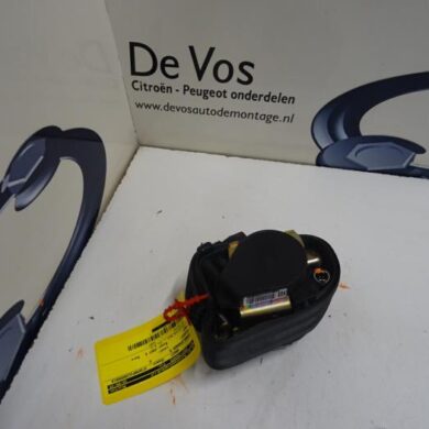 Peugeot 1007  Seatbelt tensioner, right 2007 8974V6