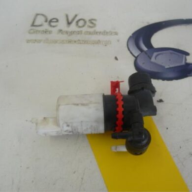 Peugeot 307 1.6 16V Windscreen washer pump 2007 643475