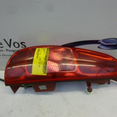 Peugeot 807 2.2 HDiF 16V Achterlicht rechts 2003 6351Y4
