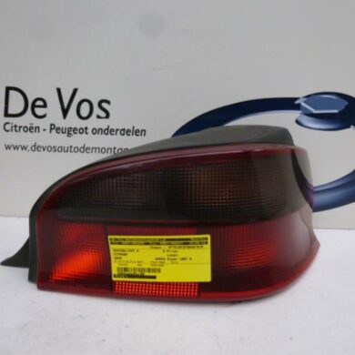 Citroen Saxo 1.4i SX,VSX Taillight, right 1997 6351F7