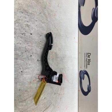 Peugeot 3008 1.6 e-THP 165 16V Gaspedal 2017 9674829180