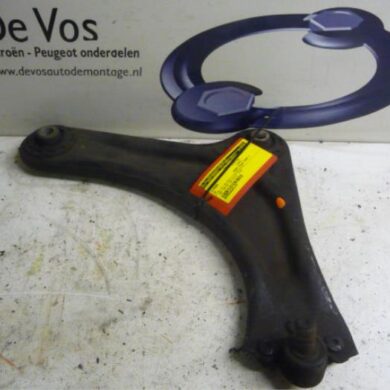 Citroen C2 1.4 Front wishbone, right 2003 3521J1