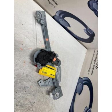 Peugeot 107 1.0 12V Ruitmechaniek 4Deurs rechts-voor 2011 9222T6