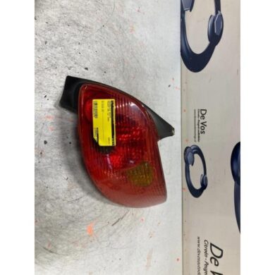 Peugeot 206 1.4 XR,XS,XT,Gentry Rücklicht rechts 2005 6351S0