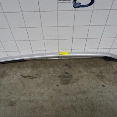 Peugeot 2008  Dakrail rechts 2015 96783575VV