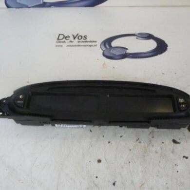 Citroen Picasso 1.6i 16V Odometer KM 2006 6105VY-6105VZ