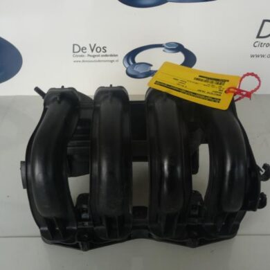 Peugeot 206  Intake manifold KFU 2004 0342J2