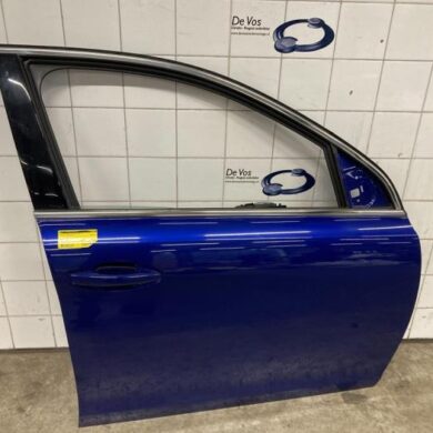 Peugeot 308 2.0 BlueHDi 150 16V Front door 4-door, right 2016 1610102180