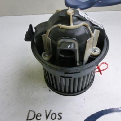 Peugeot 308 1.6 HDi 16V Heating and ventilation fan motor 2009 6441CZ