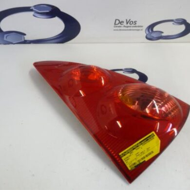 Peugeot 107 1.0 12V Achterlicht links 2010 6350X6