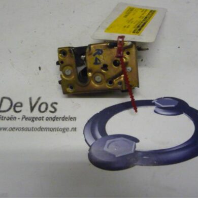 Citroen ZX 1.9 TD Avantage,Aura Rear door mechanism 4-door, right 1997 96056003