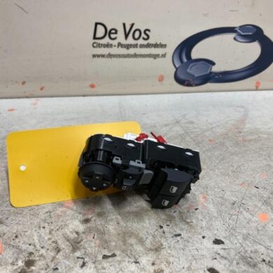 Opel Corsa 1.2 Turbo 12V 100 Combischakelaar ramen 2021 96783350ZD