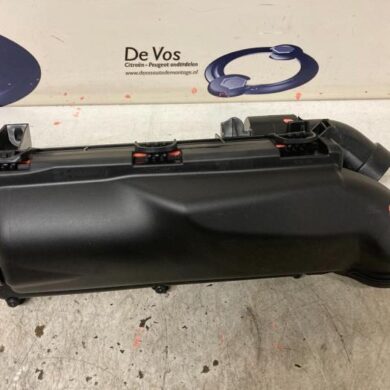 Peugeot 3008 1.6 16V HYbrid 225 Air box 5G06 2021 9821917380