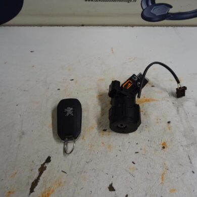 Peugeot 208  Zündschloss+Schlüssel 2015 1608682880