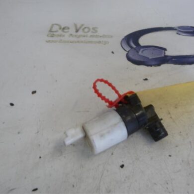 Peugeot 607  Windscreen washer pump 2007 643476