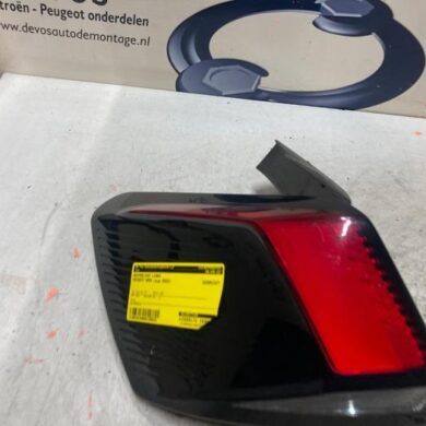 Peugeot 3008  Achterlicht links 2020 9810477180
