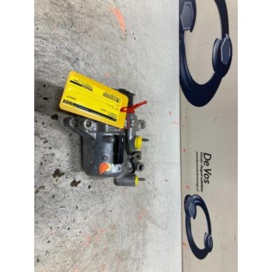 Citroen C3 1.2 12V e-THP PureTech 110 Air conditioning pump HNP 2018 9830148880-9810349980