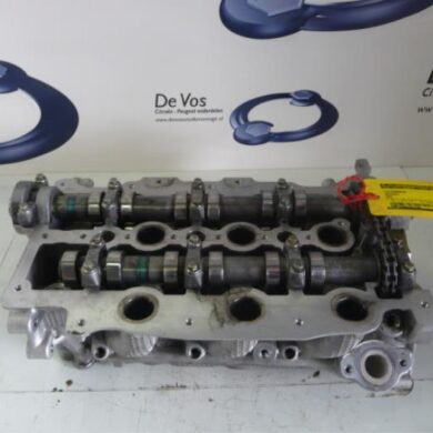 Peugeot 407  Cylinder head UHZ 2006 0200FS
