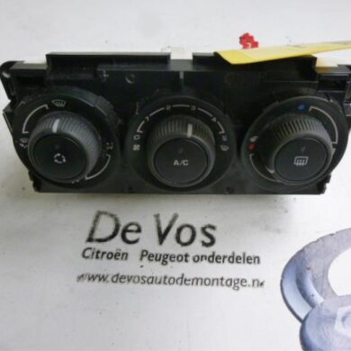 Peugeot 308  Heater control panel 2008 6452G1