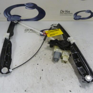 Peugeot 308 1.6 BlueHDi 120 Window mechanism 4-door, front right 2014 9677734780