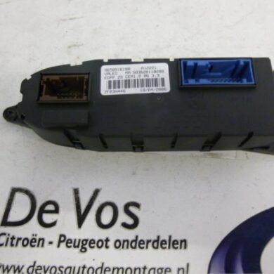 Peugeot 607  Module (miscellaneous) 2006 657048-657044
