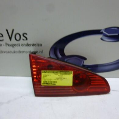 Peugeot 607 2.2 HDiF 16V Achterlicht links 2007 6350CG
