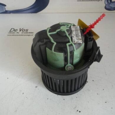 Citroen C4  Heating and ventilation fan motor 2011 6441CZ