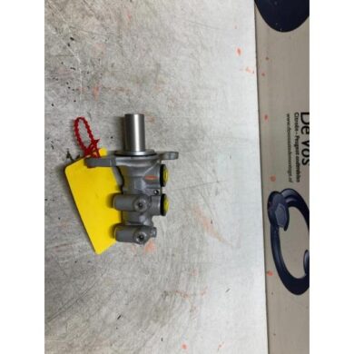 Peugeot 2008 1.2 VTi 12V PureTech 100 Hoofdremcilinder HNK 2020 1643581380