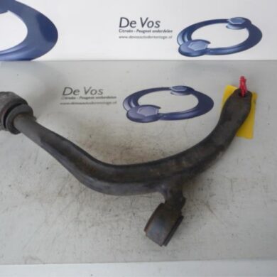 Citroen C5 1.6 HDiF 16V Front wishbone, left 2007 3520P0