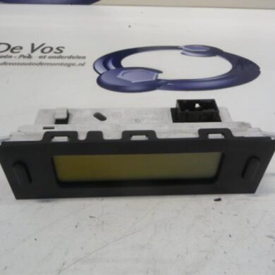 Peugeot 807  Display Interieur RHT 2006 6155T8-6155T9