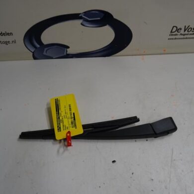 Peugeot 3008  Rear wiper arm 2019 1618095880