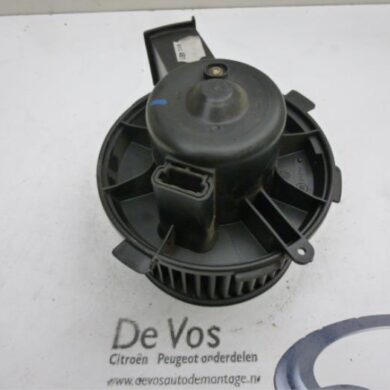 Peugeot 206 2.0 XS,XT HDi Heating and ventilation fan motor 2000 6441J9