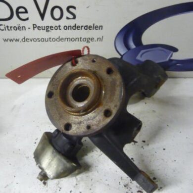 Peugeot 607  Knuckle, front left 2001