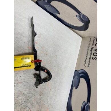 Peugeot 208 1.2 Vti 12V PureTech 82 Motorkap Scharnier 2014 9672865480